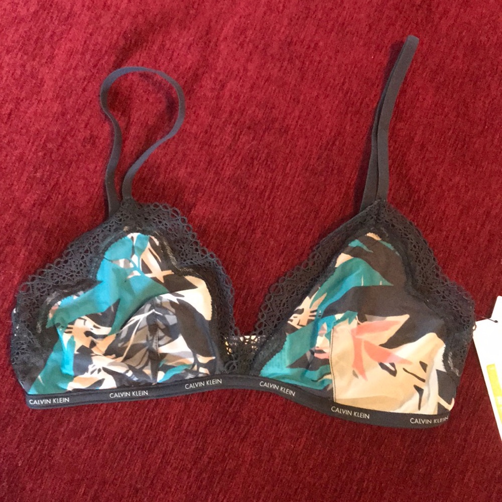 NWT Calvin Klein Unlined Triangle Bralette Size L